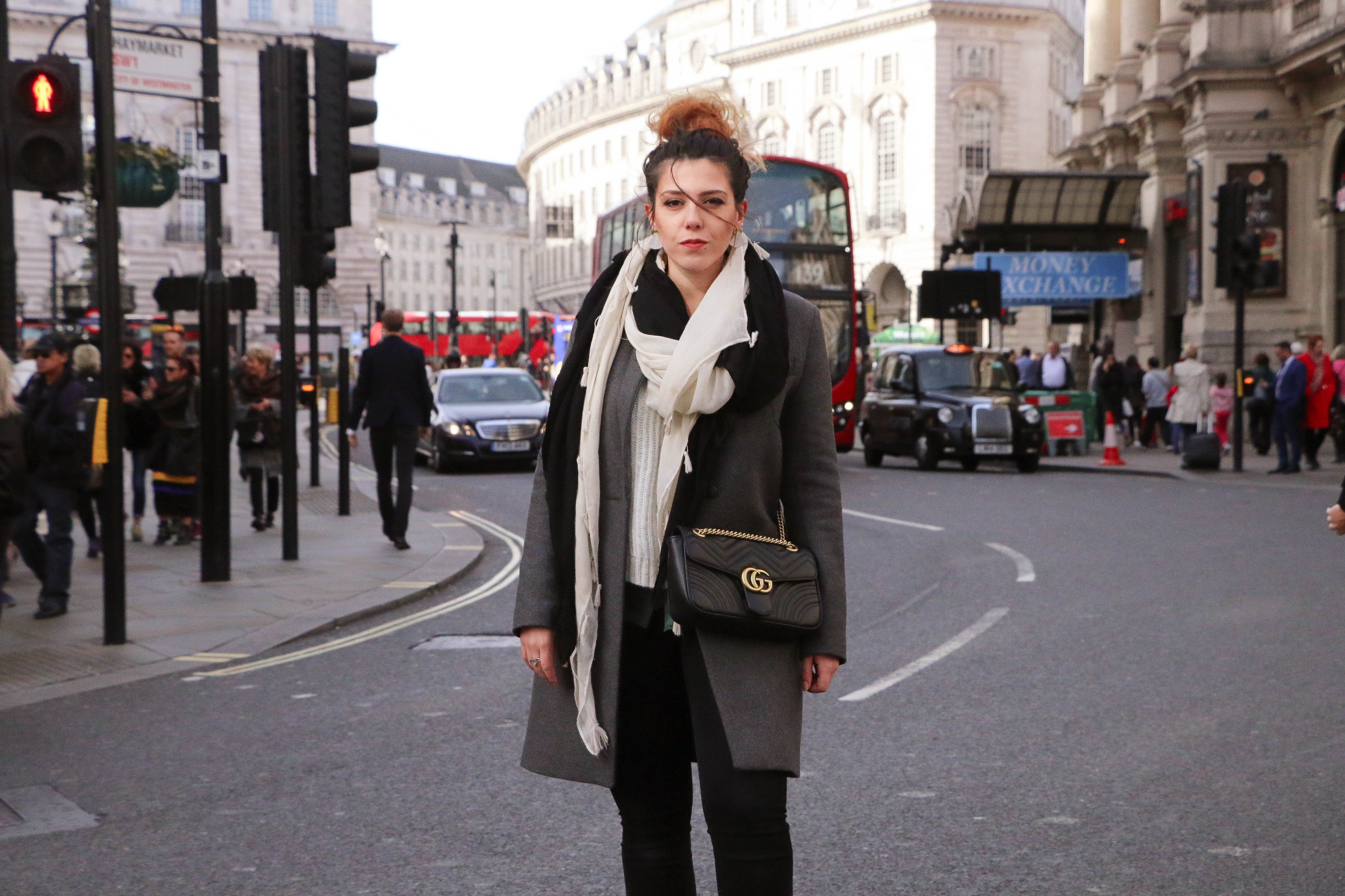 Look rock IKKS Londres blogger voyage, voyage Angleterre, Piccadilly Circus Covent Garden sac gucci Charlie Sugar Town