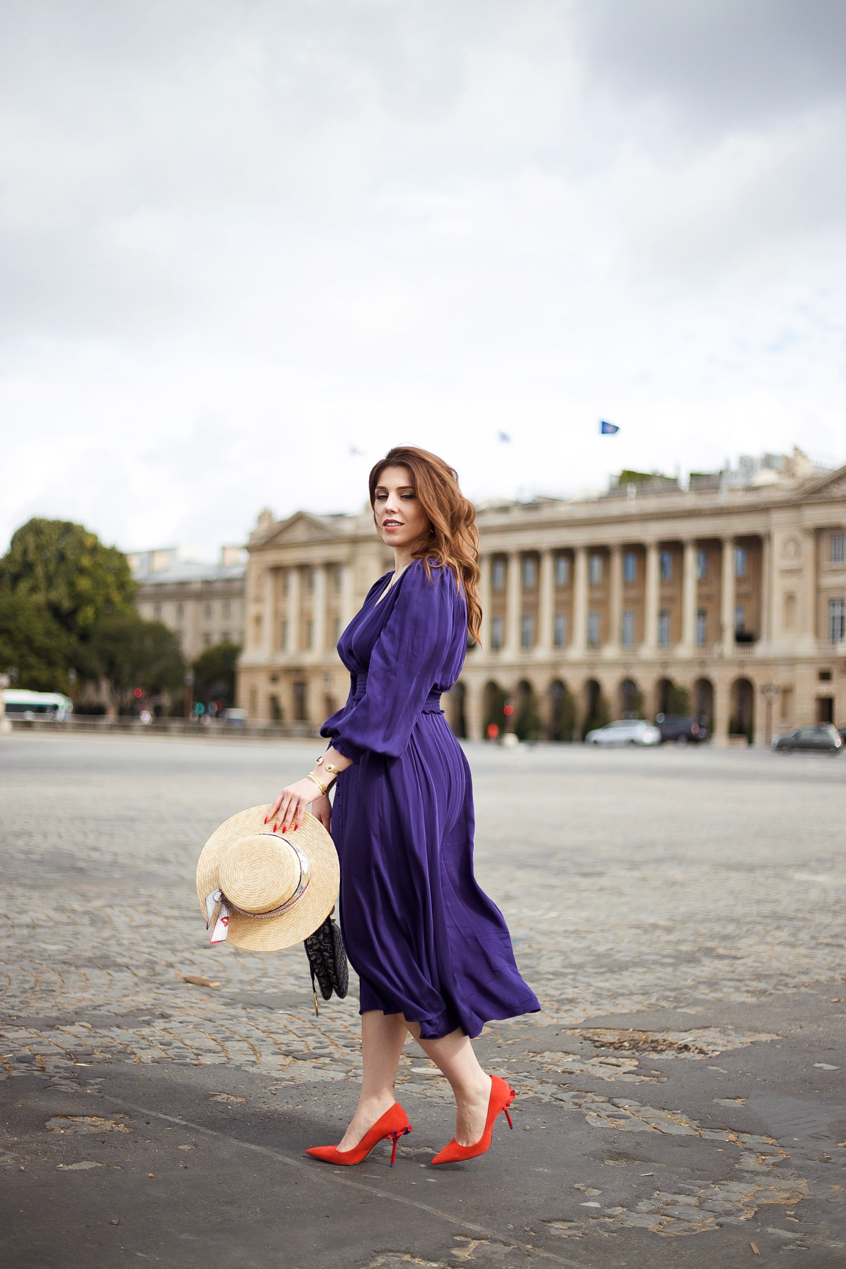 Place de la concorde Paris tenue fluide blog mode robe bleue