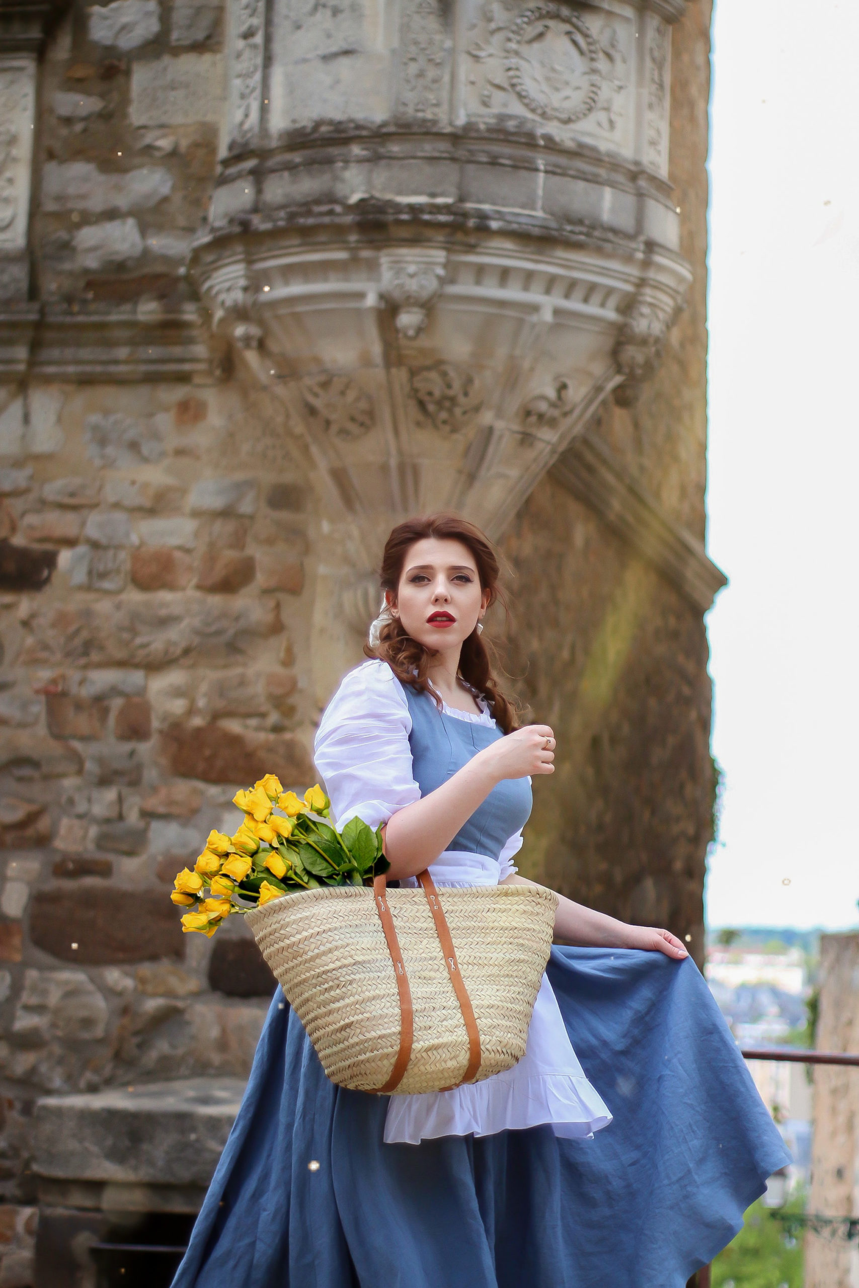 Cosplay déguisement Belle La Belle et la Bête Disney Beauty and the Beast